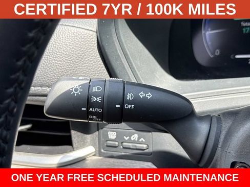 Used 2024 Toyota Grand Highlander AWD image 27