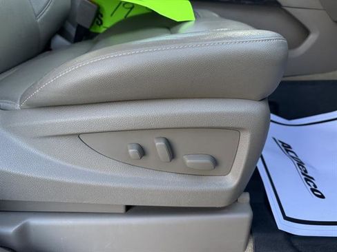 Used 2015 GMC Yukon SLT w/ Open Road Package image 19