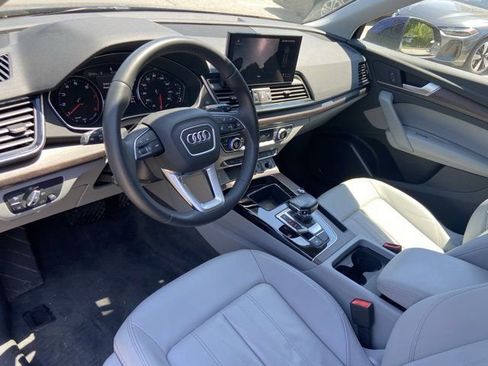 Used 2023 Audi Q5 2.0T Premium w/ Convenience Package AWD/4WD image 25