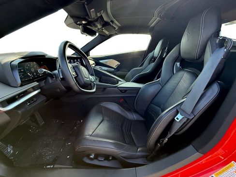 Used 2021 Chevrolet Corvette Stingray Preferred Cpe w/ Z51 Performance Package RWD image 10