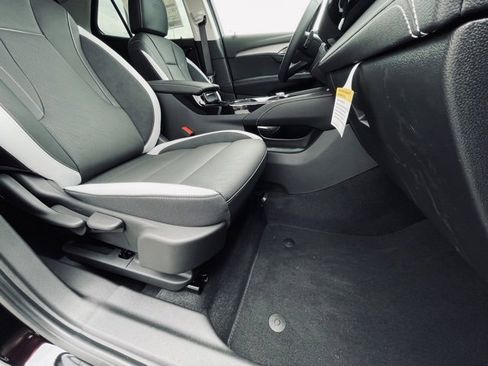 New 2025 Buick Envision Sport Touring image 27