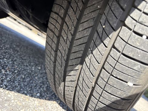 Certified 2025 Hyundai Tucson Limited image 9