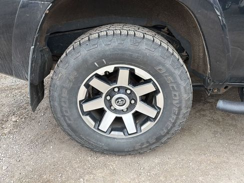 Used 2019 Toyota 4Runner TRD Off-Road Premium image 24