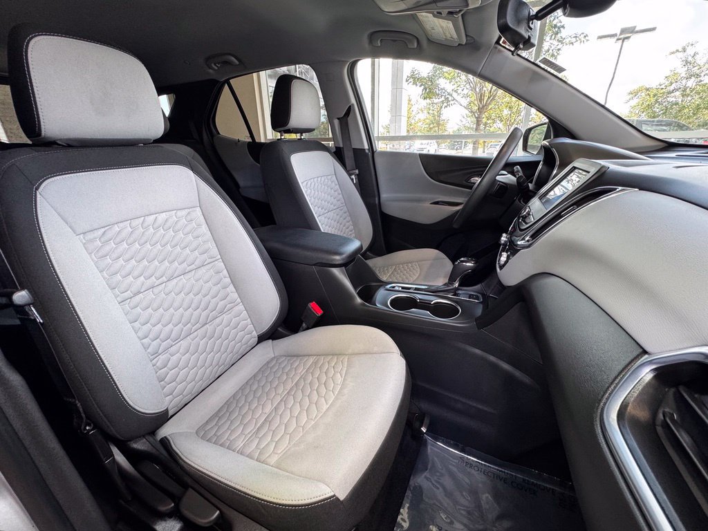 Used 2021 Chevrolet Equinox LS w/ LS Convenience Package AWD/4WD image 42