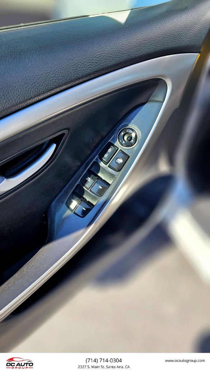 Used 2013 Hyundai Elantra GT w/ Tech Pkg FWD image 19