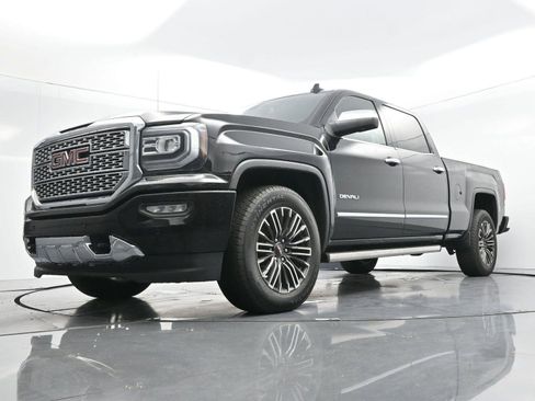Used 2017 GMC Sierra 1500 Denali w/ Denali Ultimate Package AWD/4WD image 46
