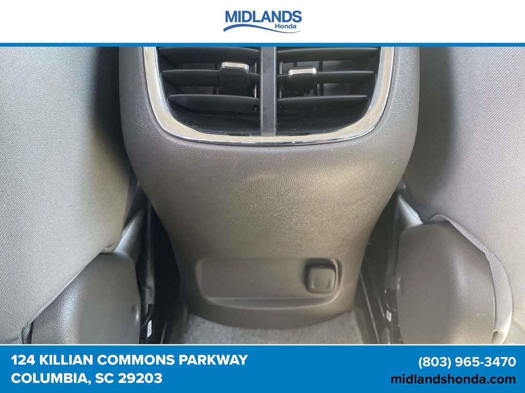 Used 2025 Chevrolet Malibu LT FWD image 10