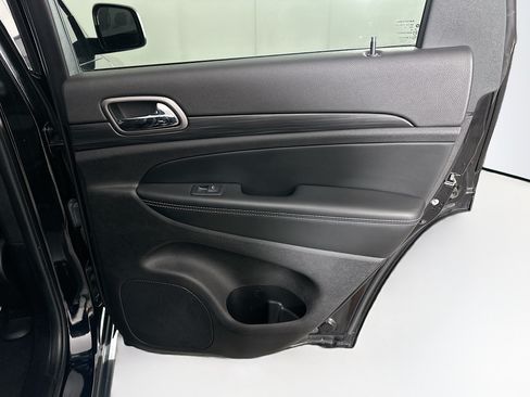 Used 2021 Jeep Grand Cherokee Freedom Edition RWD image 29
