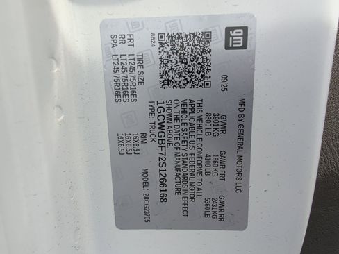 New 2025 Chevrolet Express 2500 Extended w/ Driver Convenience Package image 24