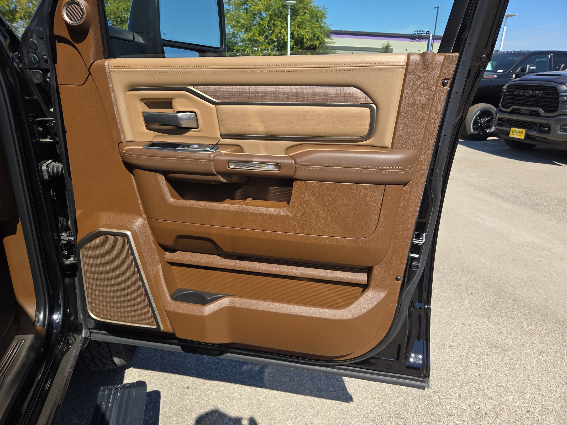 Used 2024 RAM 3500 Limited w/ Safety Group AWD/4WD image 29