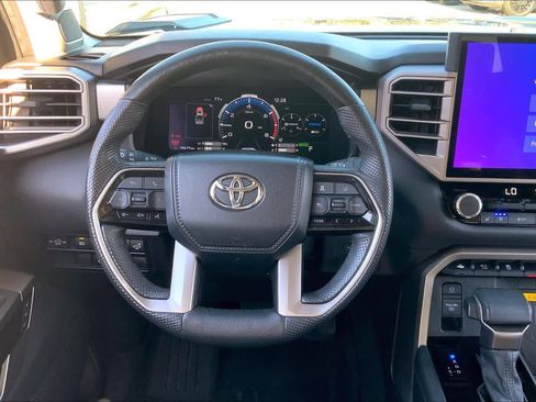 Used 2024 Toyota Tundra Limited image 6