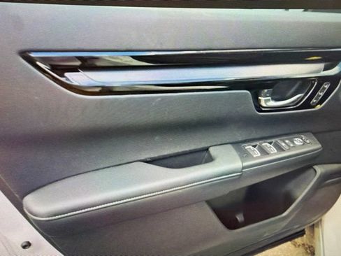 Used 2024 Honda CR-V EX-L image 10
