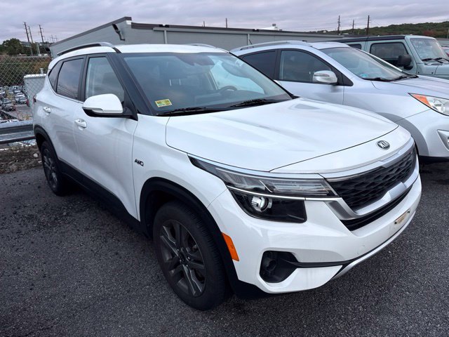 Used 2021 Kia Seltos S AWD/4WD image 2