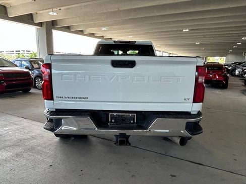 Used 2025 Chevrolet Silverado 3500 LT AWD/4WD image 4