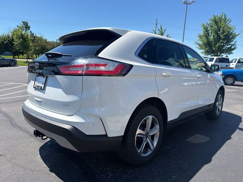 Used 2024 Ford Edge SEL w/ Convenience Package AWD/4WD image 6
