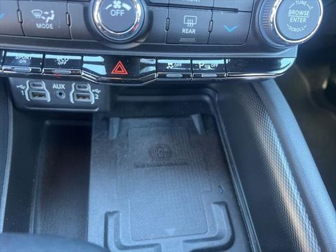 Certified 2024 Dodge Durango R/T w/ Blacktop Package image 35