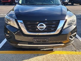 Used 2020 Nissan Pathfinder SL video 1