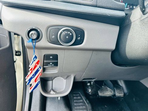 Used 2021 Ford Transit 250 Medium Roof image 24