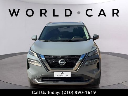 Used 2022 Nissan Rogue SL w/ SL Premium Package image 3