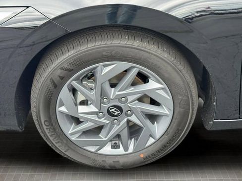 New 2026 Hyundai Elantra Hybrid FWD image 18