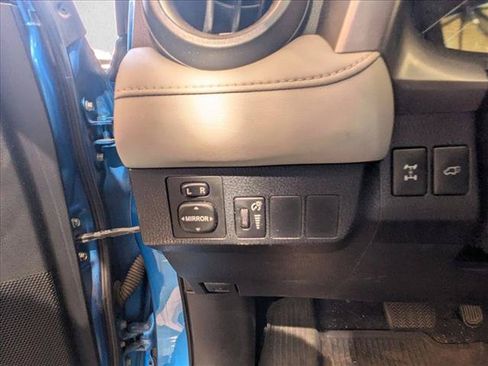 Used 2016 Toyota RAV4 XLE AWD/4WD image 20