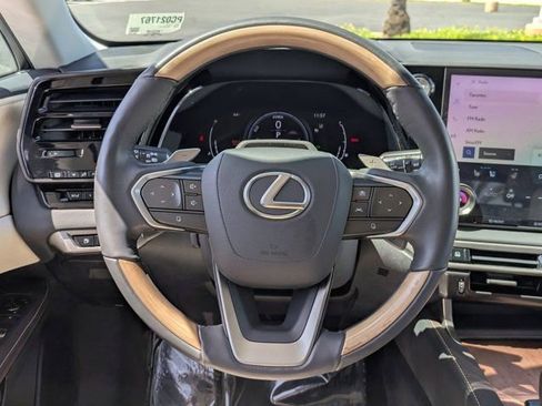 Used 2023 Lexus RX 350 w/ Accessory Package (Z1) AWD/4WD image 16