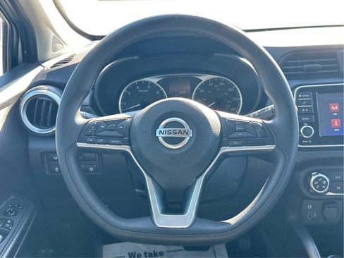 Used 2021 Nissan Versa S FWD image 15