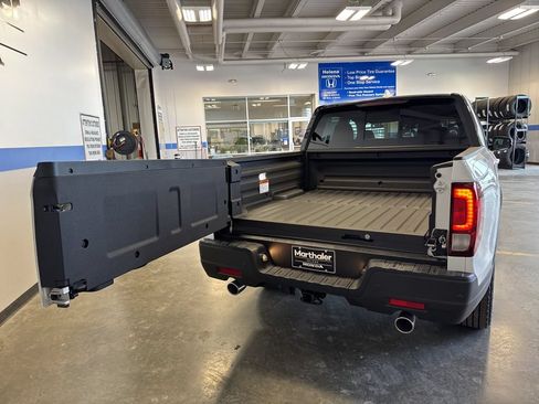 New 2026 Honda Ridgeline Black Edition image 24