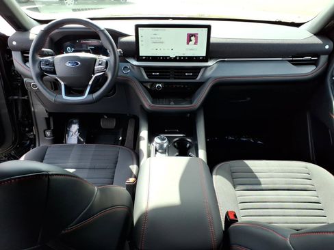 Used 2025 Ford Explorer ST-Line w/ Premium Package AWD/4WD image 12