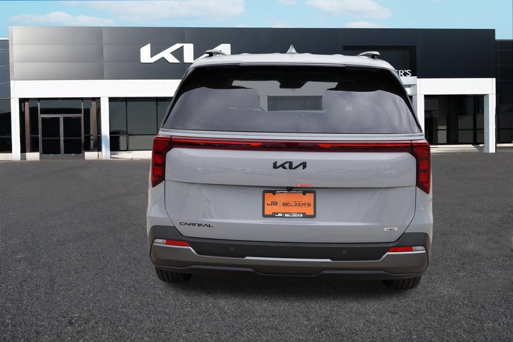 New 2027 Kia Carnival SX FWD image 4