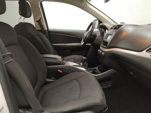 Used 2018 Dodge Journey SE w/ Popular Equipment Group image 21