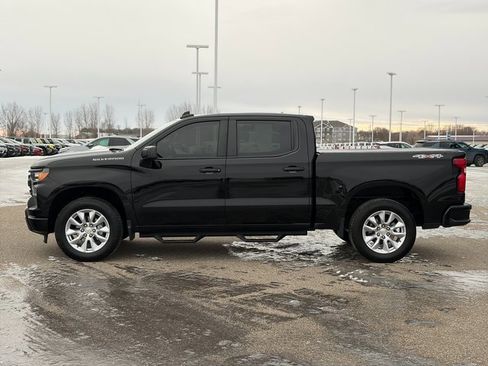 Used 2024 Chevrolet Silverado 1500 Custom image 10