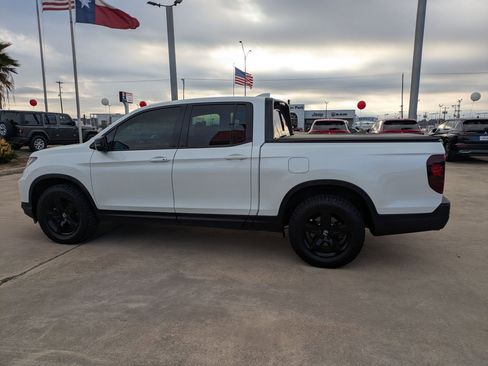 Used 2022 Honda Ridgeline Black Edition image 2