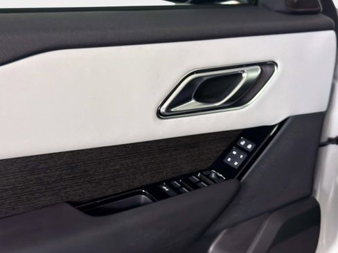 Used 2025 Land Rover Range Rover Velar Dynamic SE AWD/4WD image 35