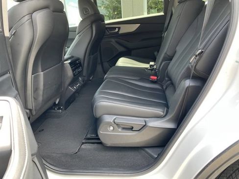 Used 2024 Acura MDX SH-AWD image 12