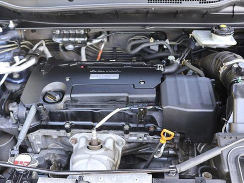 Used 2018 Honda CR-V LX image 30