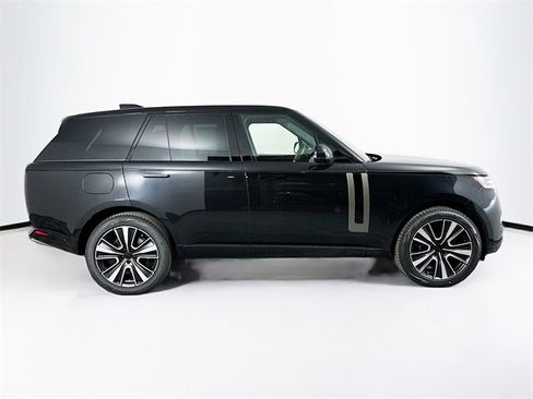 New 2026 Land Rover Range Rover SE image 4