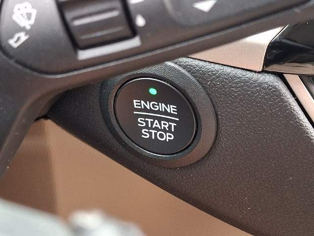 Certified 2022 Ford Escape SEL AWD/4WD image 22