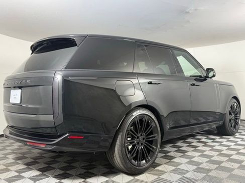New 2026 Land Rover Range Rover SE image 8