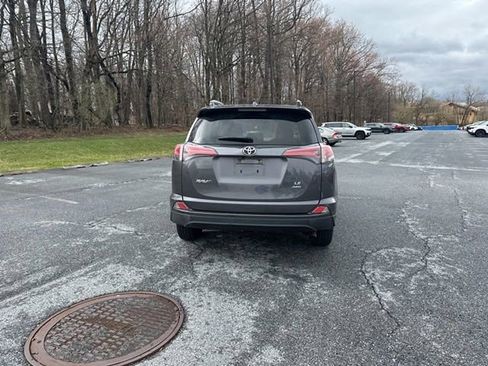 Used 2016 Toyota RAV4 LE image 6