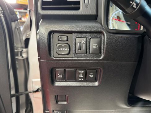 Used 2022 Toyota 4Runner Limited AWD/4WD image 21