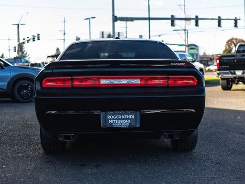 Used 2012 Dodge Challenger SRT8 image 10