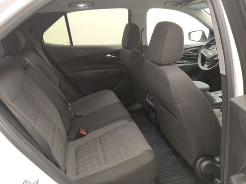 Used 2024 Chevrolet Equinox LT w/ LPO, Floor Liner Package image 19
