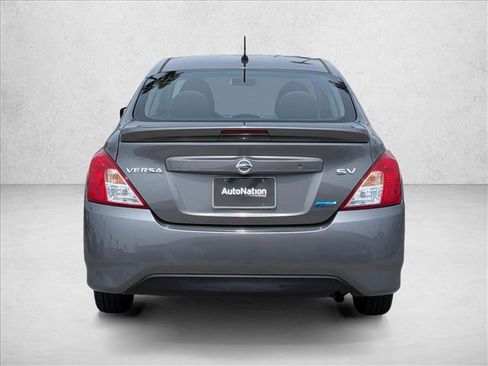 Used 2016 Nissan Versa SV image 7