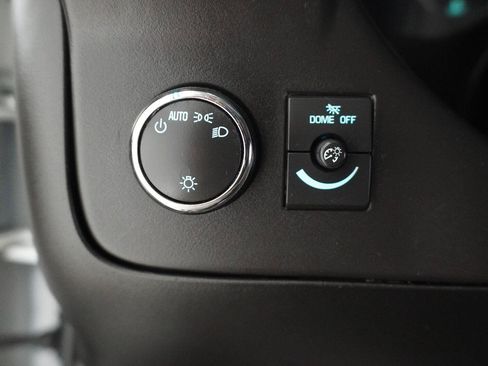 Used 2018 GMC Savana 2500 w/ Driver Convenience Package RWD image 9