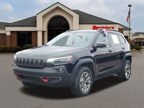 Used 2020 Jeep Cherokee Trailhawk w/ Cold Weather Group image 2