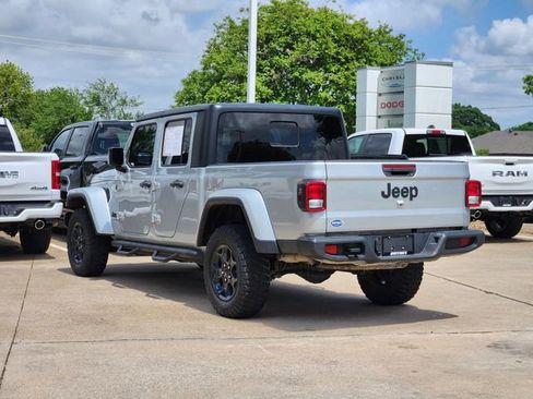 Certified 2023 Jeep Gladiator Mojave AWD/4WD image 5