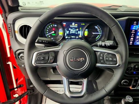 Used 2025 Jeep Wrangler Unlimited Sahara w/ Safety Group image 13