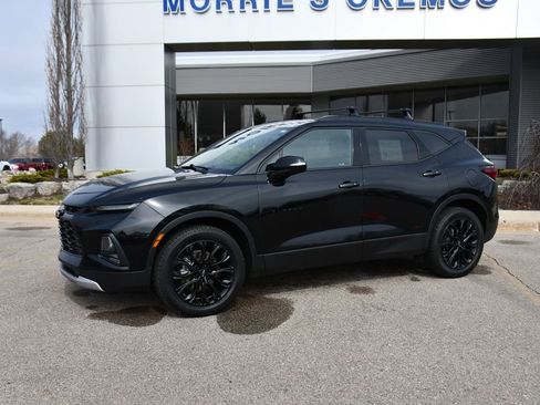 Used 2022 Chevrolet Blazer LT image 2