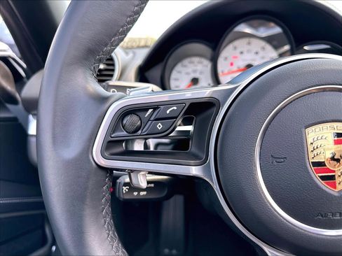 Used 2024 Porsche 718 Boxster RWD image 21